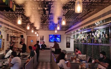 Cafe Hawkers, Connaught Place | WhatsHot Delhi Ncr