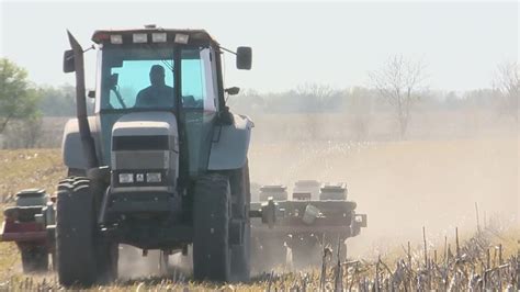 This is how farmers can apply for a new emergency-payment program ...