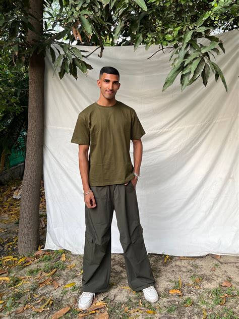 Olive Green Parachute Cargo Unisex Co-ord – Obleka.in