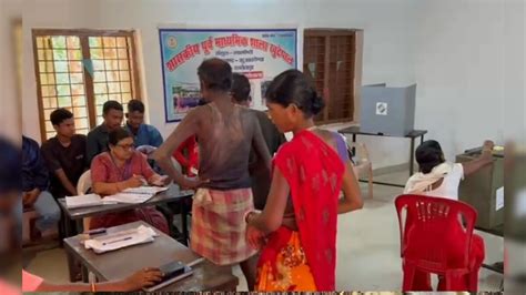 Election: वोटिंग में हो रही थी गड़बड़ी! शिकायत के बाद कलेक्टर का बड़ा ...