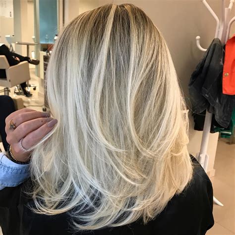 Medium Length Blonde Hairstyles 2018