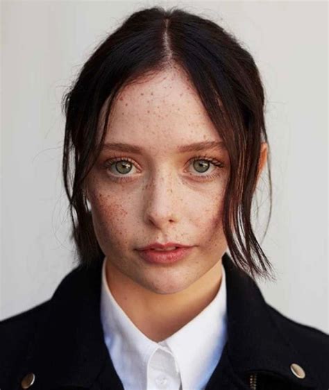 Suzanna Son – Movies, Bio and Lists on MUBI