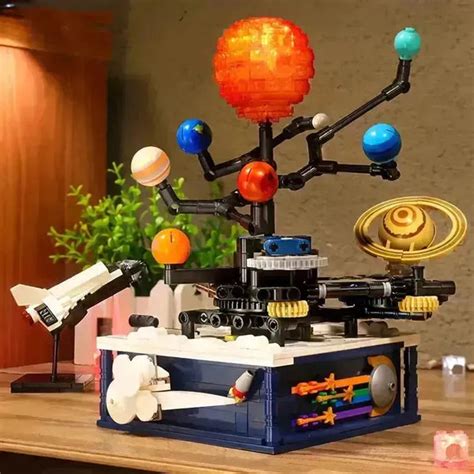 Rotating Solar System Building Blocks Set