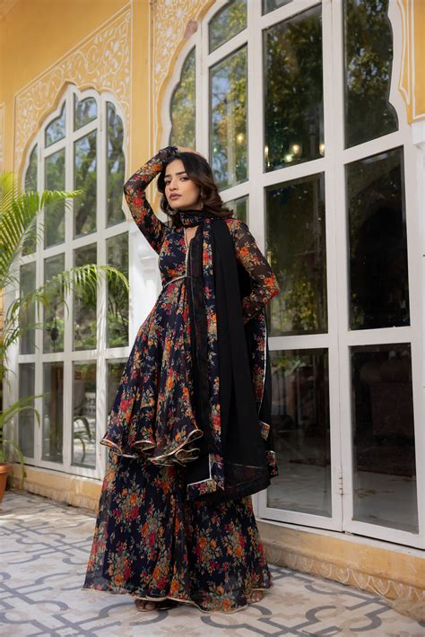 AMARA |THE FLORAL EDIT – Deasha India
