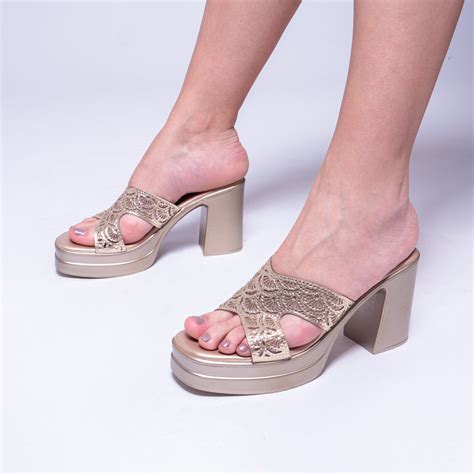 DECO-Feather Light Chunky Heel in-Gold, Silver – vanson-stores