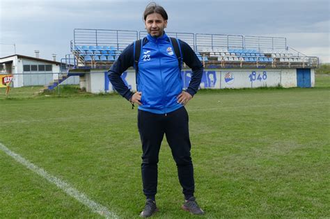 FOTO: Nogometni veterani Dinama iz Novog Čiča u novoj opremi - Velika ...