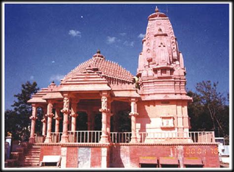 Temple and its history - Shri Bhuvaneshwari Pith