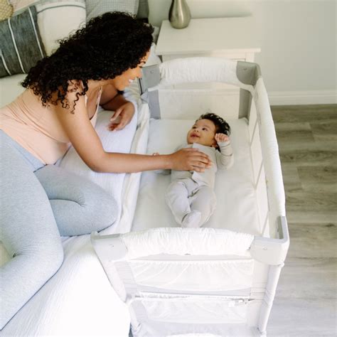 Arm's Reach Mini Ezee 3 in 1 Co-Sleeper Bassinet - Grey/White ...