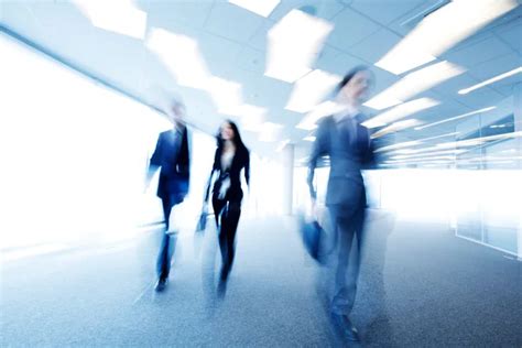 Business People Walking Foreground 的图像结果