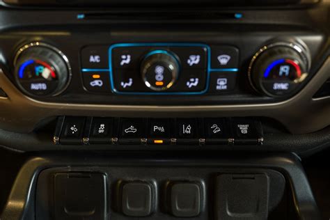 GMC Sierra 2500HD: Powerful SUV