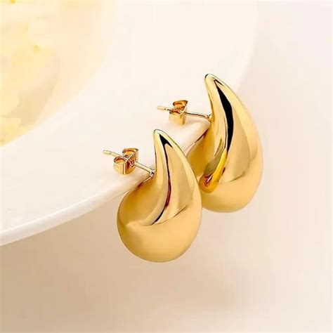 Buy Trendy Earrings Online – Hoops, Studs & More | Estailo