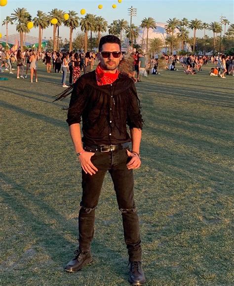 61 Best Coachella Outfits for Men