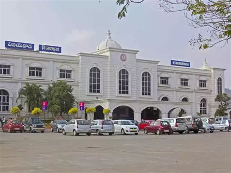 Sealdah Station - Howrah to Vijayawada: Explore India's 7 busiest ...