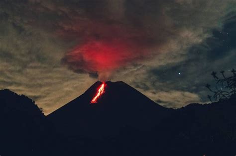 Image result for Live Streaming Gunung Merapi