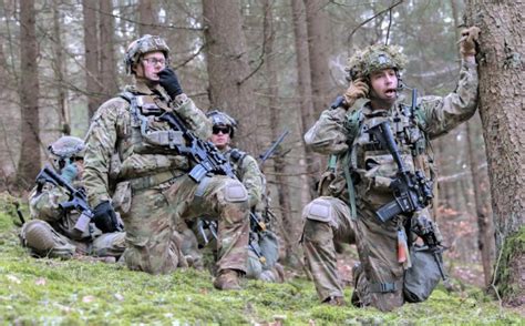 'Stryking' towards networked battlefield communications | Article | The ...