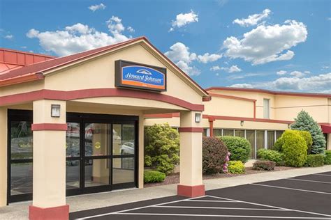 HOWARD JOHNSON BY WYNDHAM SAUGERTIES - Hotel Reviews, Photos, Rate ...