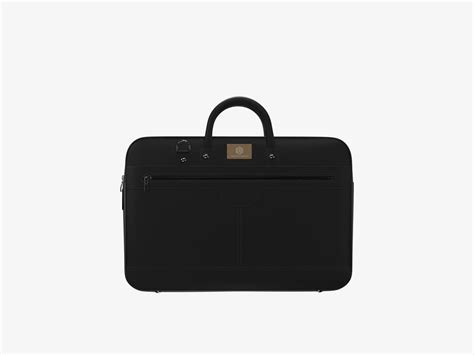 Smart Aviator Luggage: Travel Essentials for Modern Travelers – Arista ...