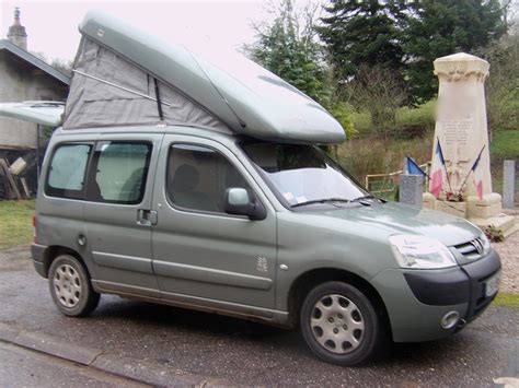 Peugeot Partner mit kompletter Wohn und Kücheneinrichtung zu verkaufen ...