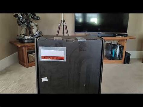 Alienware R15 Unboxing 的图像结果