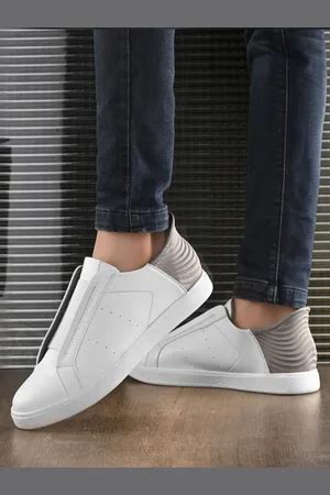 Roadster - Men | FASHIOLA INDIA