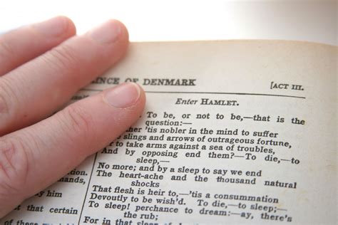 How to Understand Shakespeare's Words