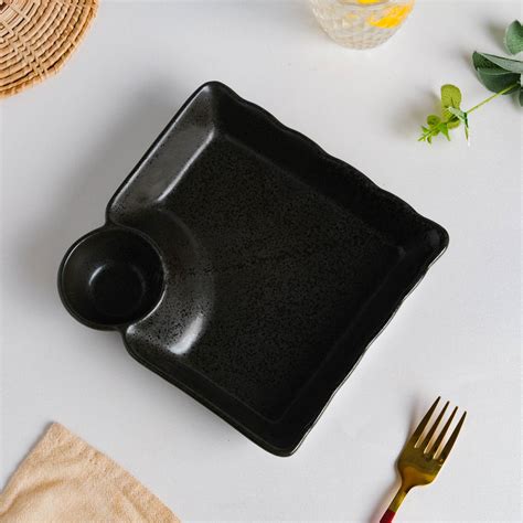 Ebony Black Chip and Dip Plate Online - Premium Section Plate | Nestasia