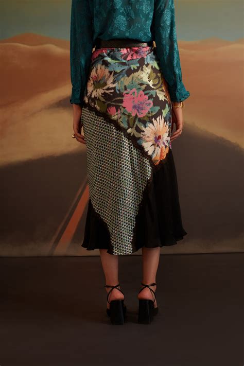 Verb by Pallavi Singhee - Cora Skirt - Elahe
