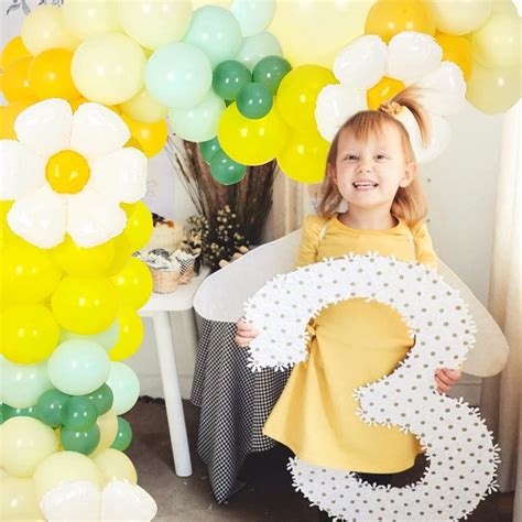 Buy 30 Pieces Daisy Balloons, Airsnigi 20 28 43 Huge White Flower ...