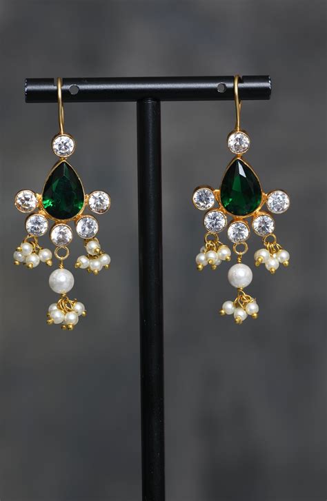 Emerald Drizzling Drops – Totapari