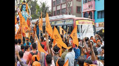 Traffic comes to a halt as 22 Ram Navami rallies choke city | Kolkata ...