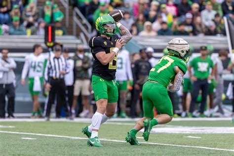 Oregon Ducks fall camp position breakdown: Quarterbacks - oregonlive.com