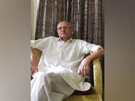 Jnanpith winning Assamese poet Nilamani Phookan passes away