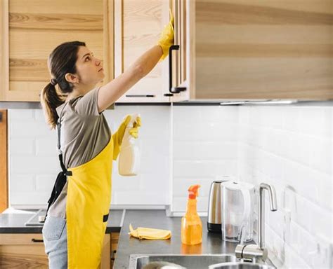Know How To Clean Kitchen Cabinets Like An Expert In Hindi | know how ...