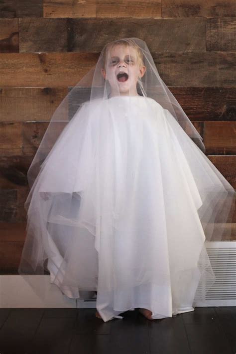 Easy Ghost Costume tutorial for Halloween - Lou Lou Girls