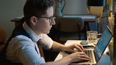 Independent Lens: Breaking the News • WXXI-TV - WXXI