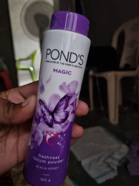 POND'S Magic Freshness Talcum Powder, Acacia Honey, 100 g : Amazon.in ...