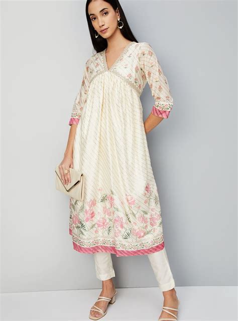 Buy Women Printed Aaliya Cut Flared Kurta Online at just Rs. 1499.0 ...