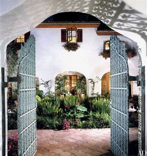 Look Inside Steven Spielberg’s House in Pacific Palisades ...