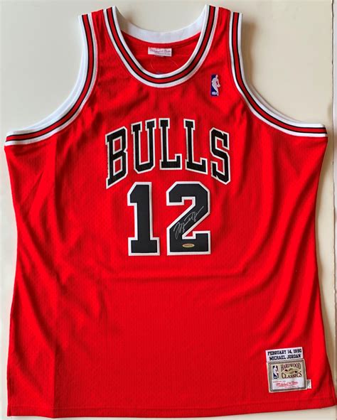 Best 12s bulls on Sale Michael Jordan Autographed Red Bulls Number 12 ...