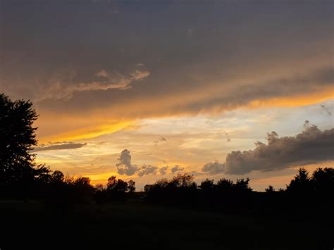 Sunset in North Lawrence, Ohio : r/Ohio