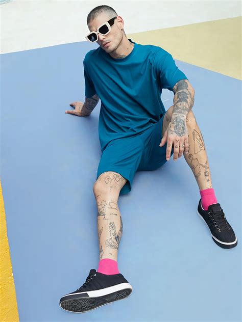 ₹1,199 | Campus Sutra Men's Oversized Solid Teal Blue Casual Co-Ord Set ...