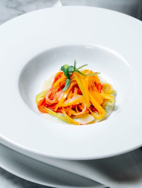 Seite 2 | Spaghetti plating Bilder - Kostenloser Download auf Freepik