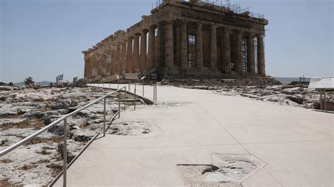 Is mainland Greece safe from fires? Travel advice for Athens and Evia - TrendRadars