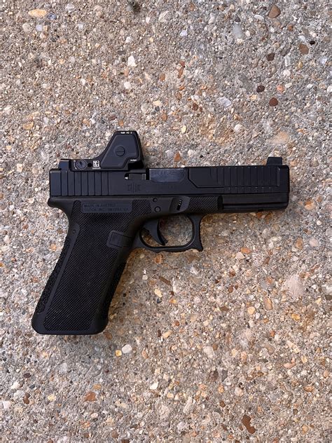 Firearms - Landers Weapon Systems Glock 17 Gen 3 | Sniper's Hide Forum