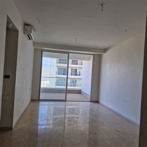 Flats for Sale in Raiaskaran Parthenon, Andheri West Mumbai : Resale ...