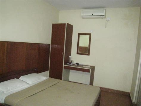 Hotel Adithya | Tourist lodge in Uppinangady | Lodge near Uppinagady ...