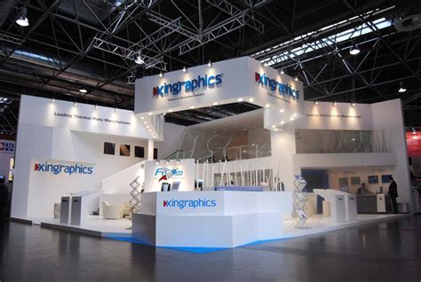 By Quam | Experience Deisgn: Stands, Opiniones de clientes y Servicios