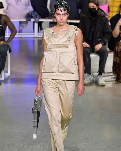 Lisa Rinna's youngest daughter Amelia Gray Hamlin is now turning heads ...