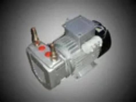 Totally Dry Type Vacuum Pumps - Dry Vacuum Pumps Manufacturer from Vasai