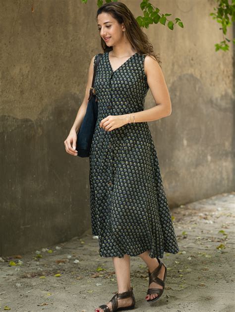 Buy The Work Edit. Bagru Hand Block Printed Cotton Dress - Floral Black ...